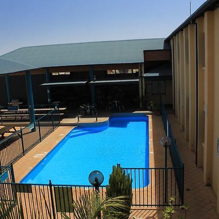 Хостел Ningaloo Coral Bay Backpackers Екстер'єр фото