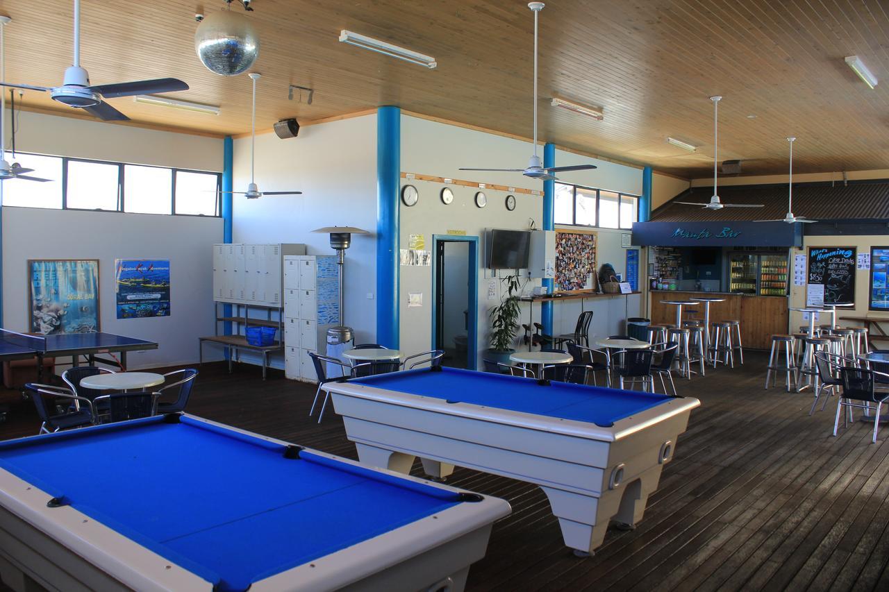 Хостел Ningaloo Coral Bay Backpackers Екстер'єр фото