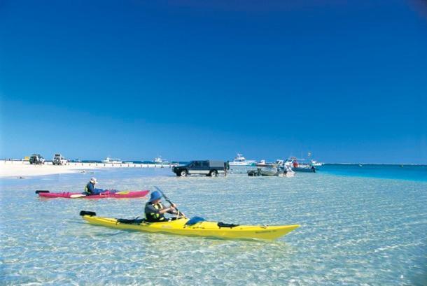 Хостел Ningaloo Club Backpackers Корал-Бей Екстер'єр фото